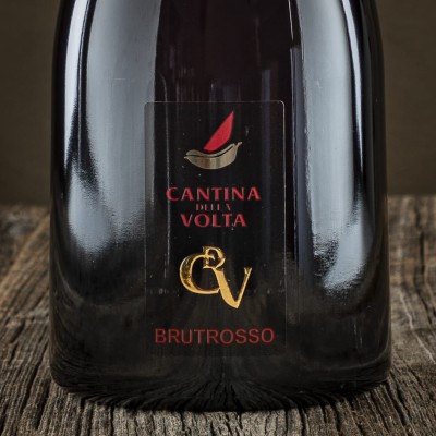 spumante-metodo-classico-brutrosso-cantina-volta