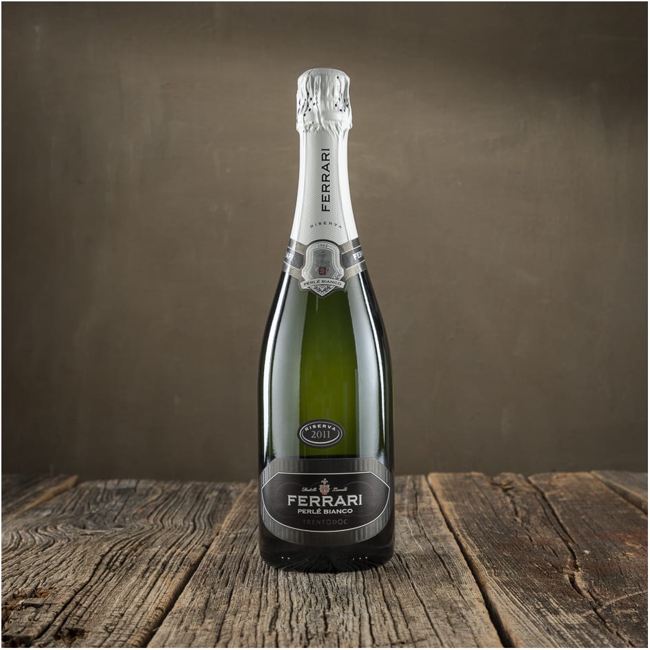 Spumante "Perlé Bianco" Riserva - Cantina Ferrari