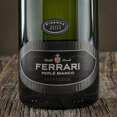 Spumante "Perlé Bianco" Riserva - Cantina Ferrari