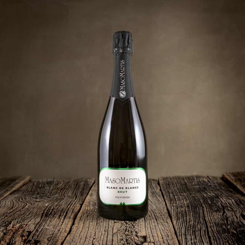Bottiglia di spumante Trentodoc Blanc de Blancs Brut prodotta da  Maso Martis
