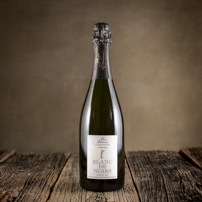 Bottiglia di Champagne Blanc de Noirs prodotto da Pierre Gobillard