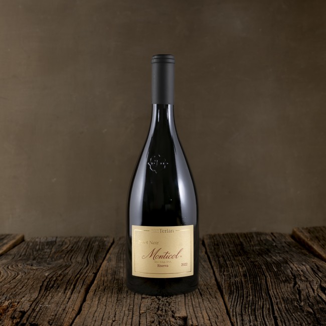 Bottiglia di Pinot Noir Alto Adige DOC "Monticol" Riserva - Cantina Terlano