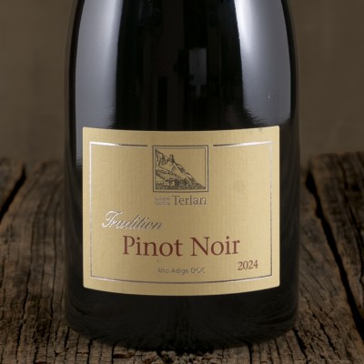 Etichetta del Pinot Nero Alto Adige DOC - Cantina Terlano