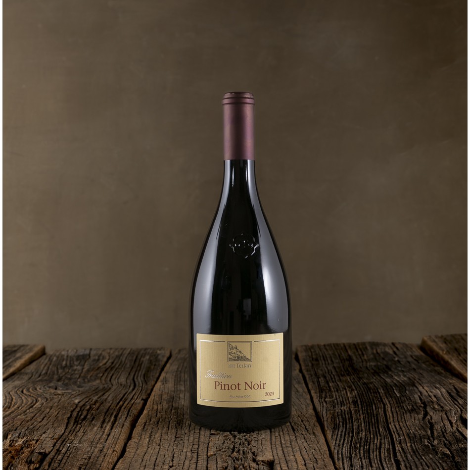 Bottiglia di Pinot Nero Alto Adige DOC - Cantina Terlano