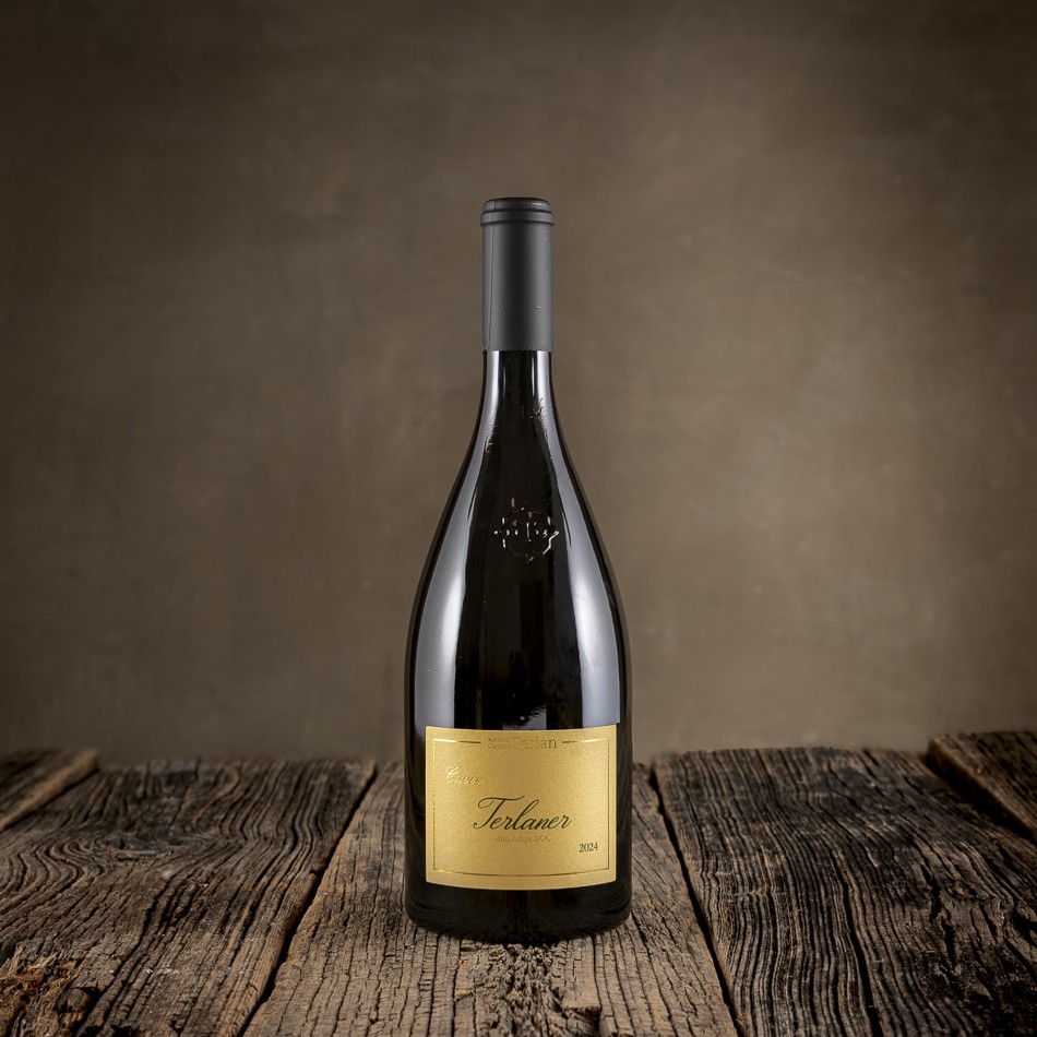 Bottiglia di Terlaner Cuvée Bianco Alto Adige DOC - Cantina Terlano